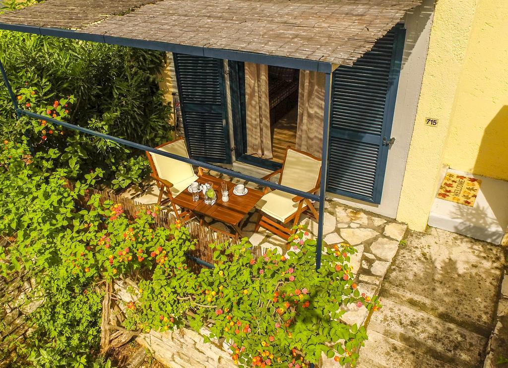 Manto On The Beach Apartments Μπαρμπάτι Εξωτερικό φωτογραφία